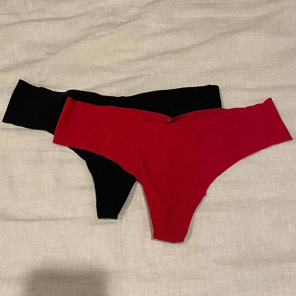 Victories Secret No Show Thong Size Small